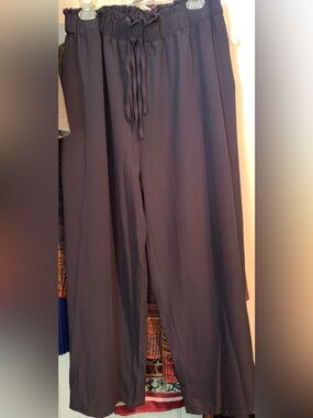 Women's Straight-Leg Pants in Navy